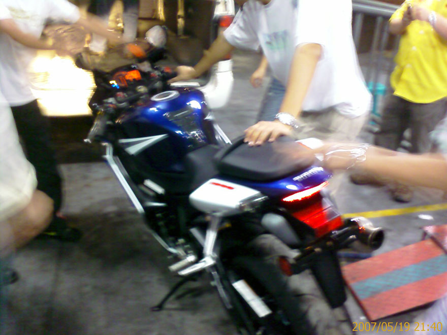 杰少新到的战车----GSX-R1000