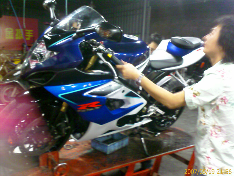 杰少新到的战车----GSX-R1000