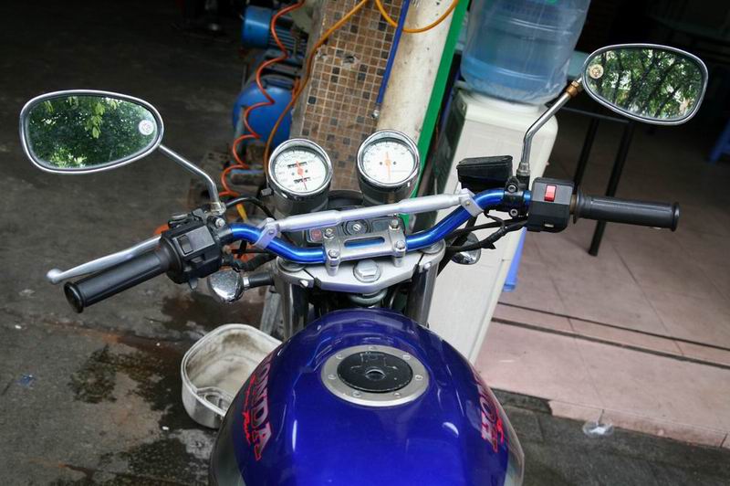 番禺地区5500元卖本田VTR250街车