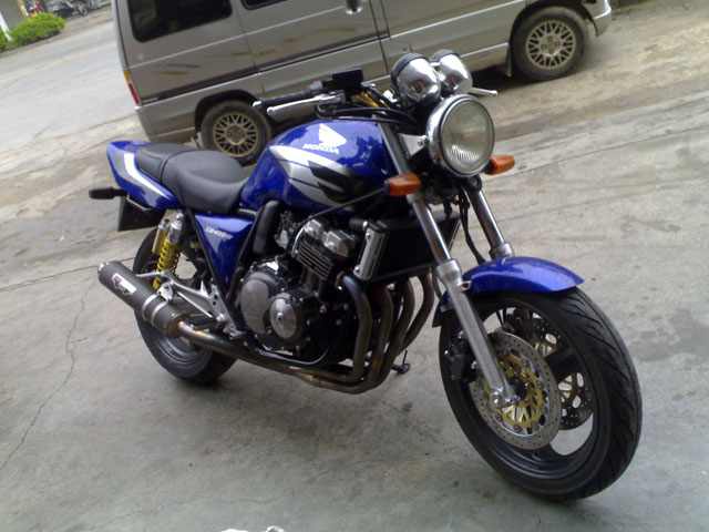 [注意]出售一辆03年5月的老鼠货XJR1300，价格3万7