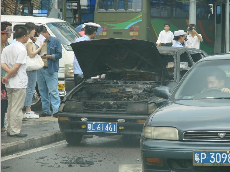 惠州发生火烧车