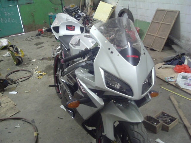 出售V30改CBR1000RR