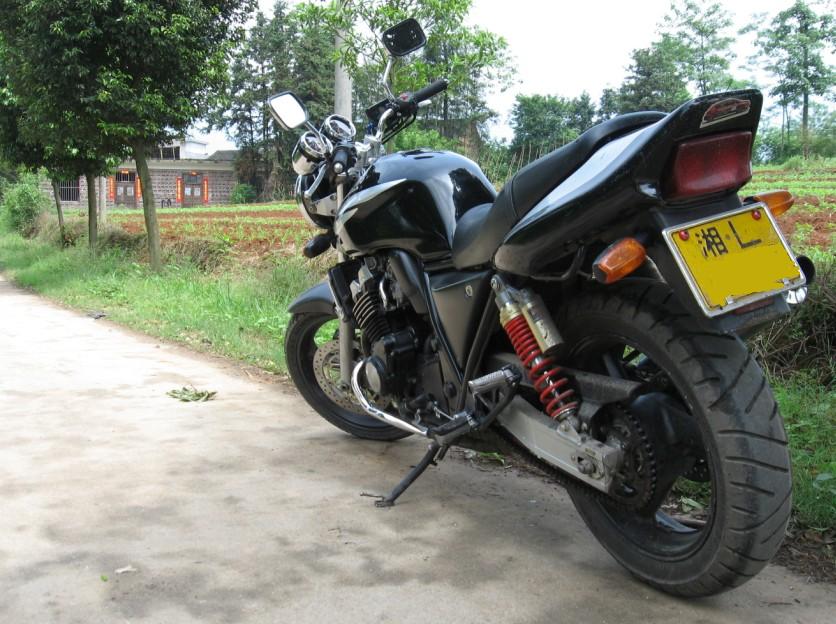 [原创]湖南郴州一万五千八售97CB400（带真牌）