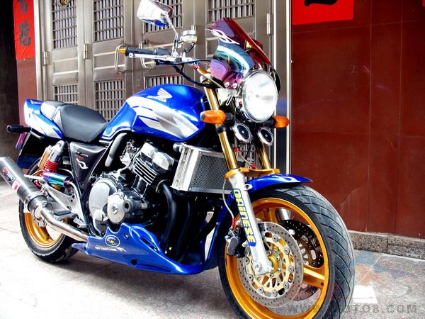 湛江及周边地区收精神CB400一台