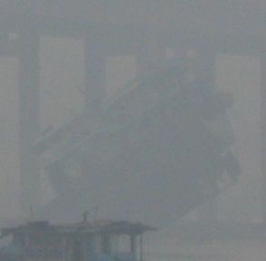 紧急通知 325国道九江大桥今早被撞断