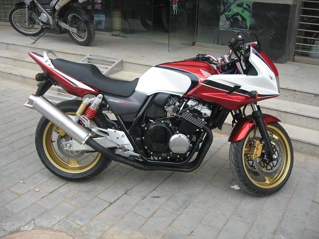 安徽周边34800元出售06年CB400SB