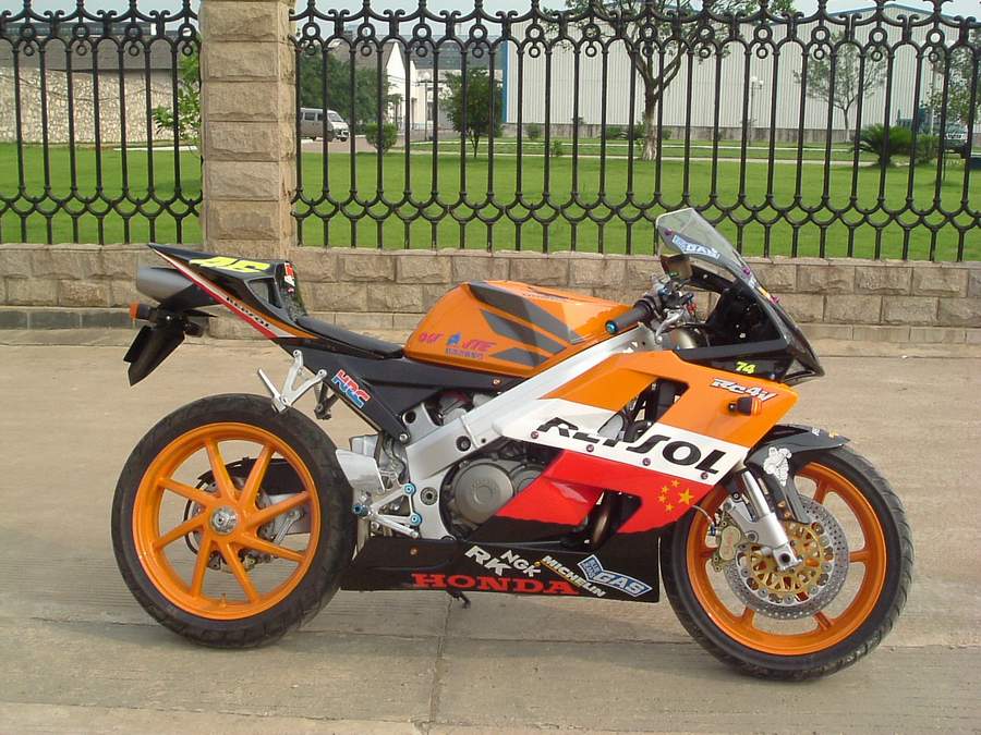 [贴图]VFR30改后.............