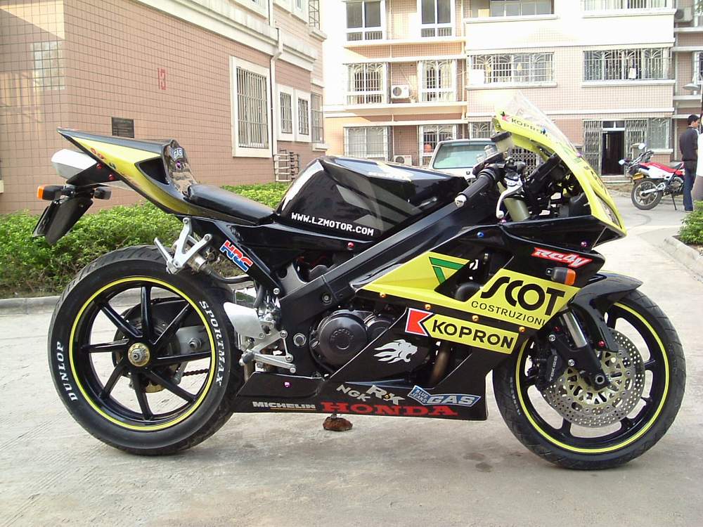[贴图]VFR30改后.............