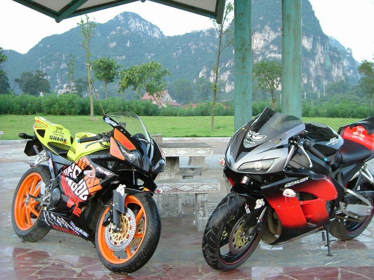 [贴图]VFR30改后.............