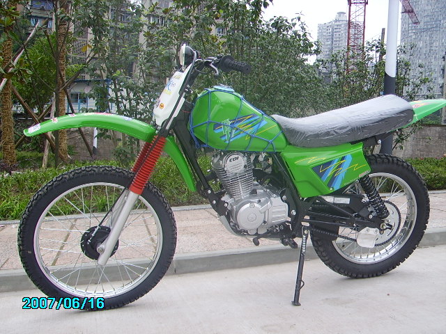 重庆3000卖嘉陵新越野车