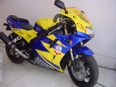 武汉卖KAWASAKI 《ZXR蝶灯400cc》14000元！！！