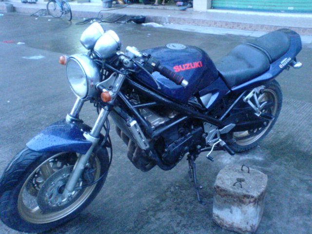 广东梅州卖铃木盗匪400cc  5300元，不带vc  联系电话13643092400