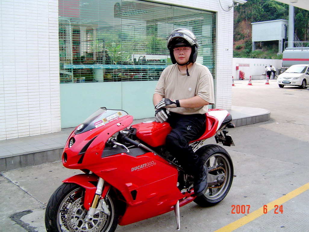 義大利 Ducati 999