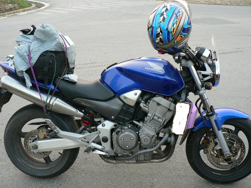 广西梧州转让CB900(大黄蜂900电喷)一台