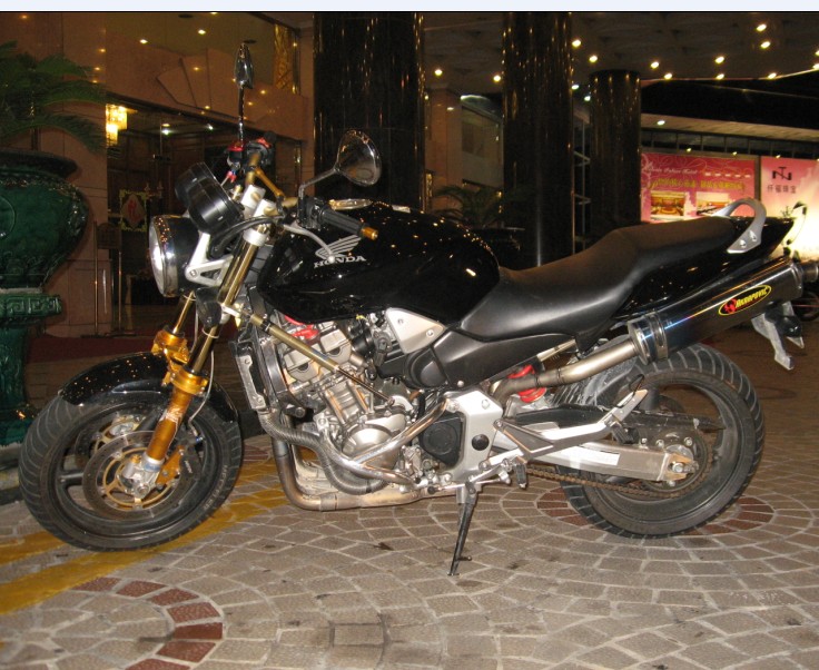 GJz8Gnh6.jpg
