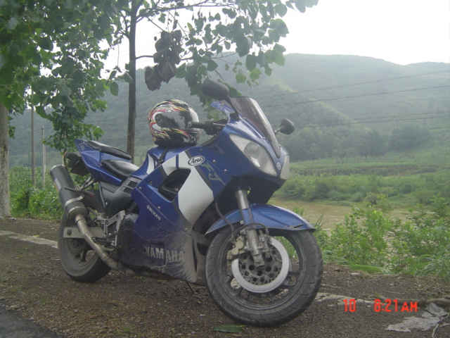 毕业了卖大排摩托一台（YAMAHA FJ1200）