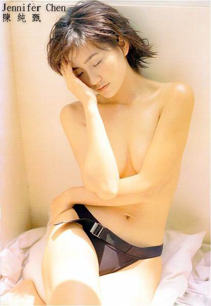 陈纯甄的性感写真...