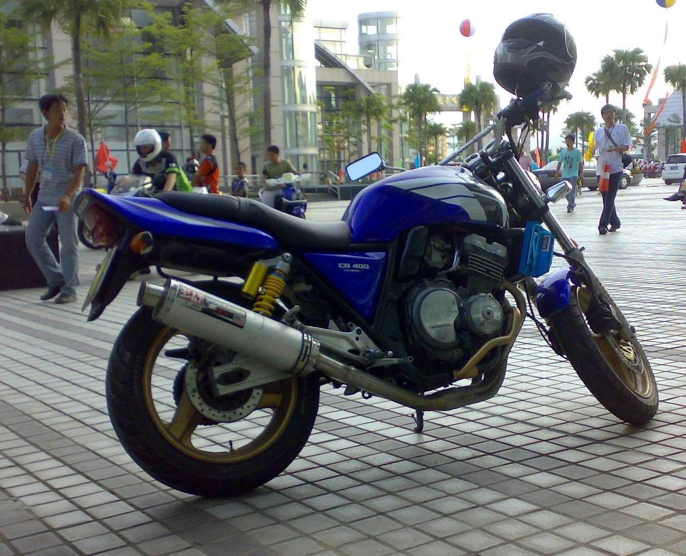 鹤山沙坪代友卖本田CB400