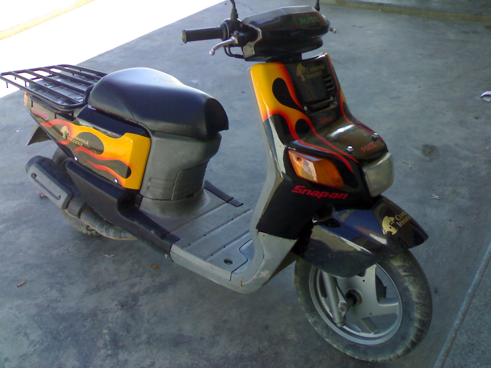 帮朋友卖YAMAHA大货架50CC。。