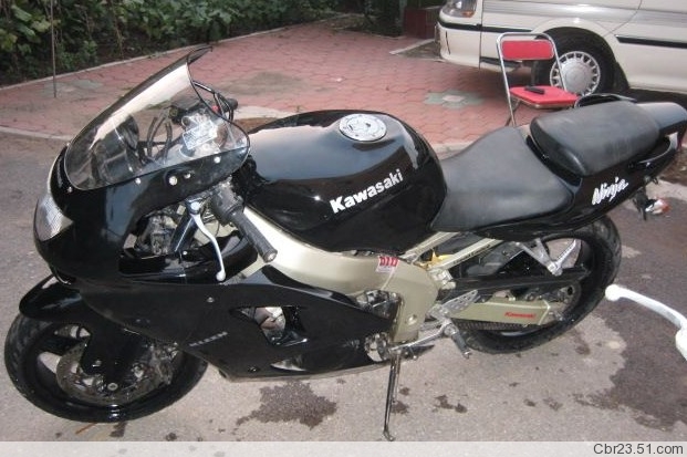 代友出售川崎ZX-6R 20000可以小刀