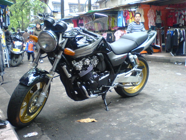 茂名23000出售超精神CB400 VTEC4