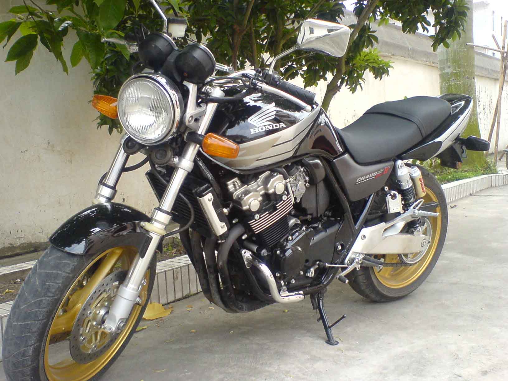 茂名23000出售超精神CB400 VTEC4