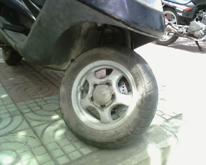 广东江门出售，比亚乔Piaggio Hexagon（黑金刚）2500元