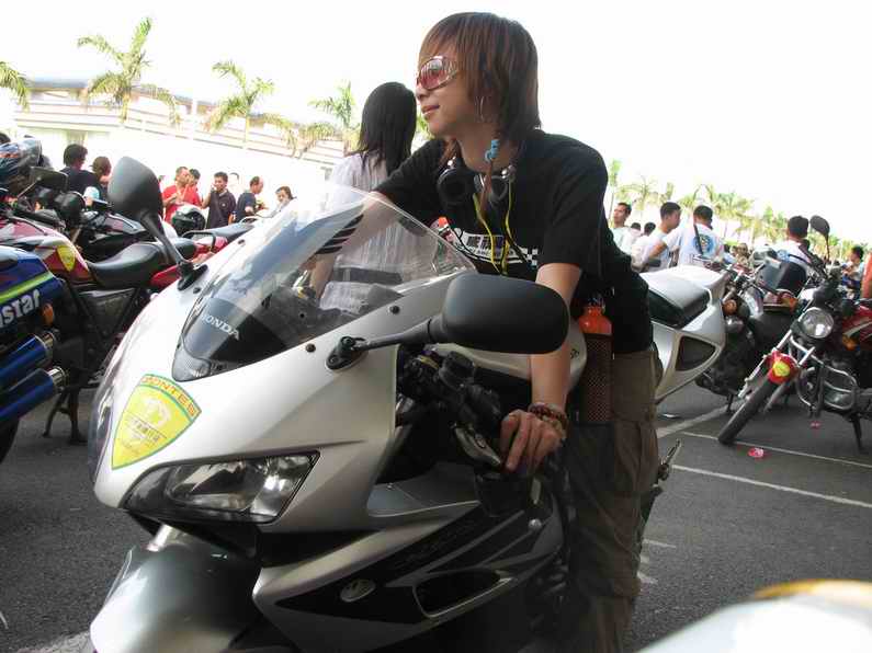 初定成立一個屬于女車友的車隊