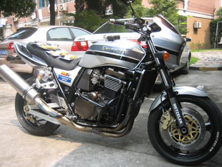 ZRX1200R的继续进化