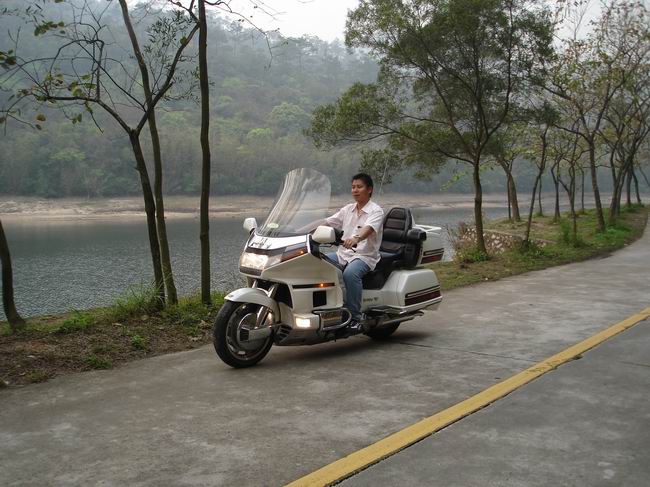 花都6xxxx试卖金翼1500，