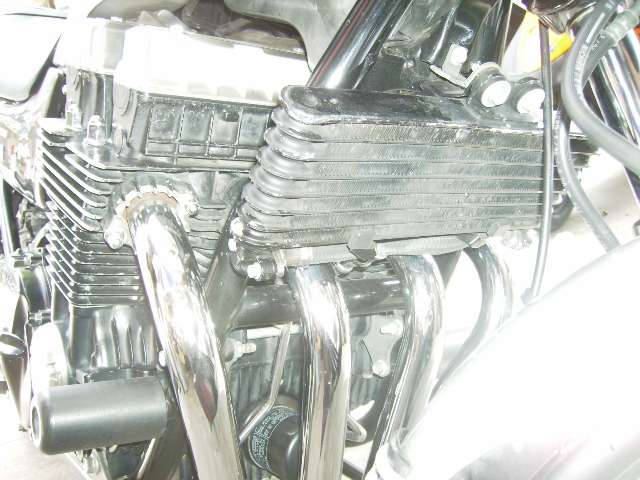 阳江代朋友出售97年本田CB750!价钱19800!九成新