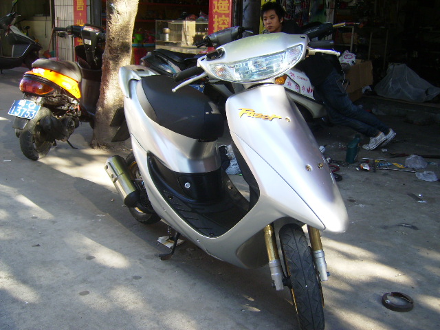 广东阳江出售自用ZX35一台!价钱3500!以小改