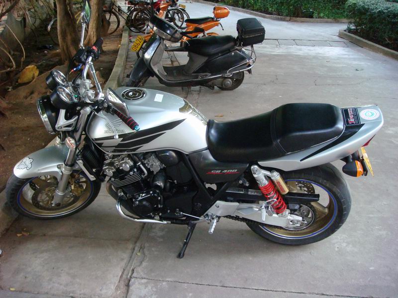 [原创]海南海口出售本田CB400 VTEC-1 售价1.9W