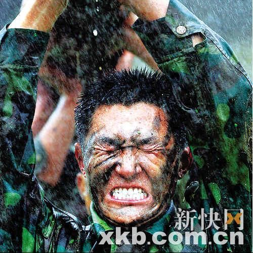 八一到啦！让我们向最可爱的军人致敬吧！