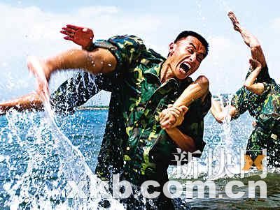 八一到啦！让我们向最可爱的军人致敬吧！
