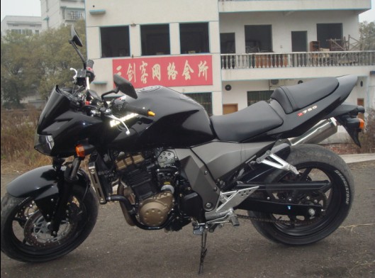 湖南衡阳（黑骑士）出售 Z-750