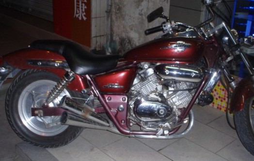 4000￥江门五邑 收 街跑 / 铃木盗匪250/400cc
