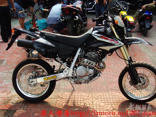 [推荐]出售03年本田XR250滑胎车一辆