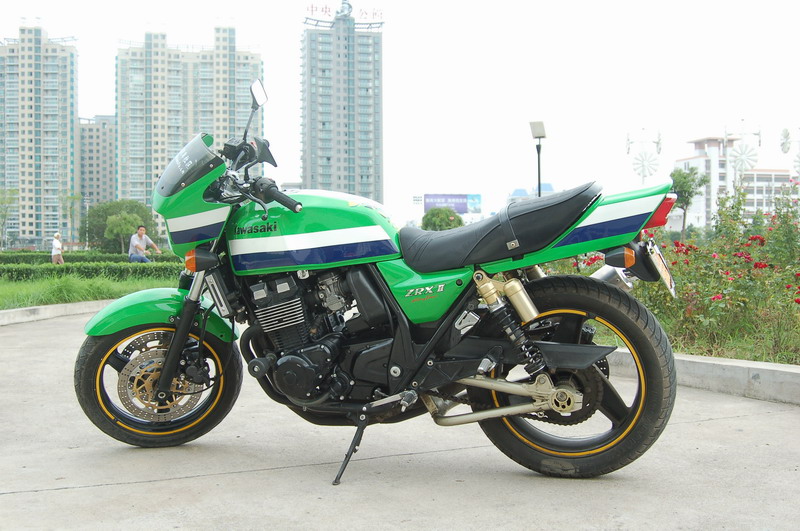 安徽出售车况暴好ZRX400,价格12500元
