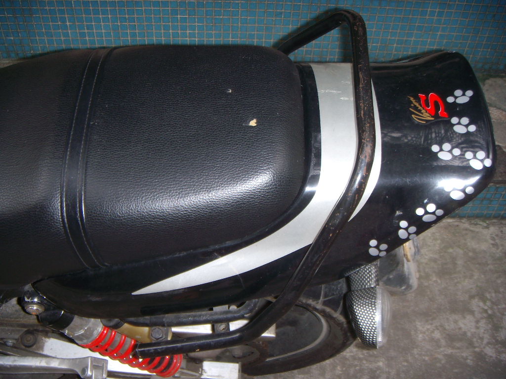顺德容桂10000出售94 CB400