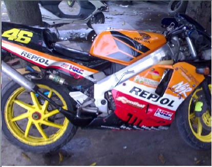 顺德大良出售超精神3仔已改四仔头尾冠，价格10000大洋。