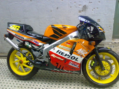 顺德大良出售超精神3仔已改四仔头尾冠，价格10000大洋。