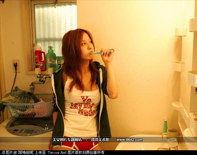 [贴图]真正的绝美美女酒店脱衣