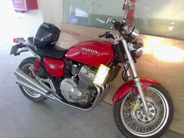 (((肇庆99R1已卖，再卖复古CB15000)))