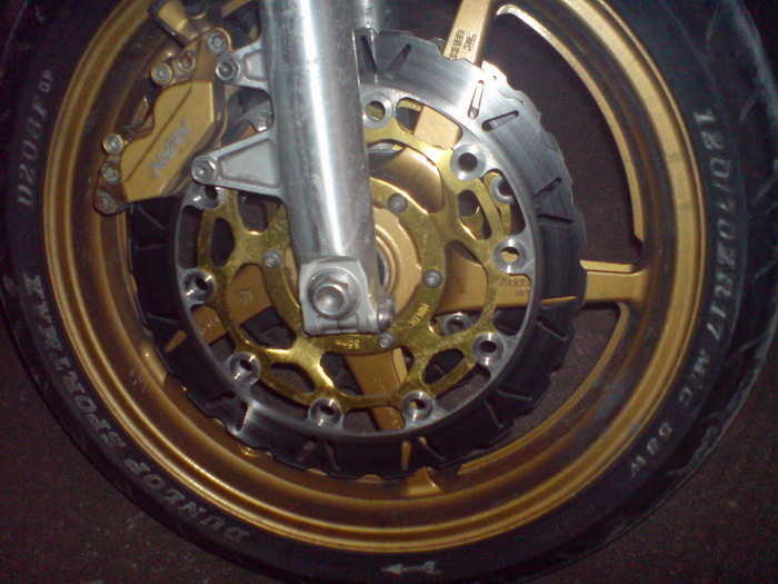 河源出售04.CB1300和98CB400价格41000和13800