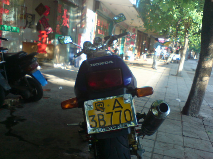 河源出售04.CB1300和98CB400价格41000和13800