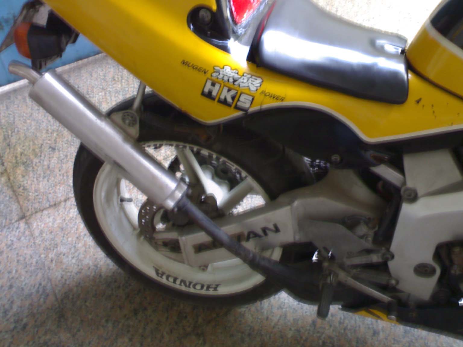 佛山顺德龙江8500出本田250CC