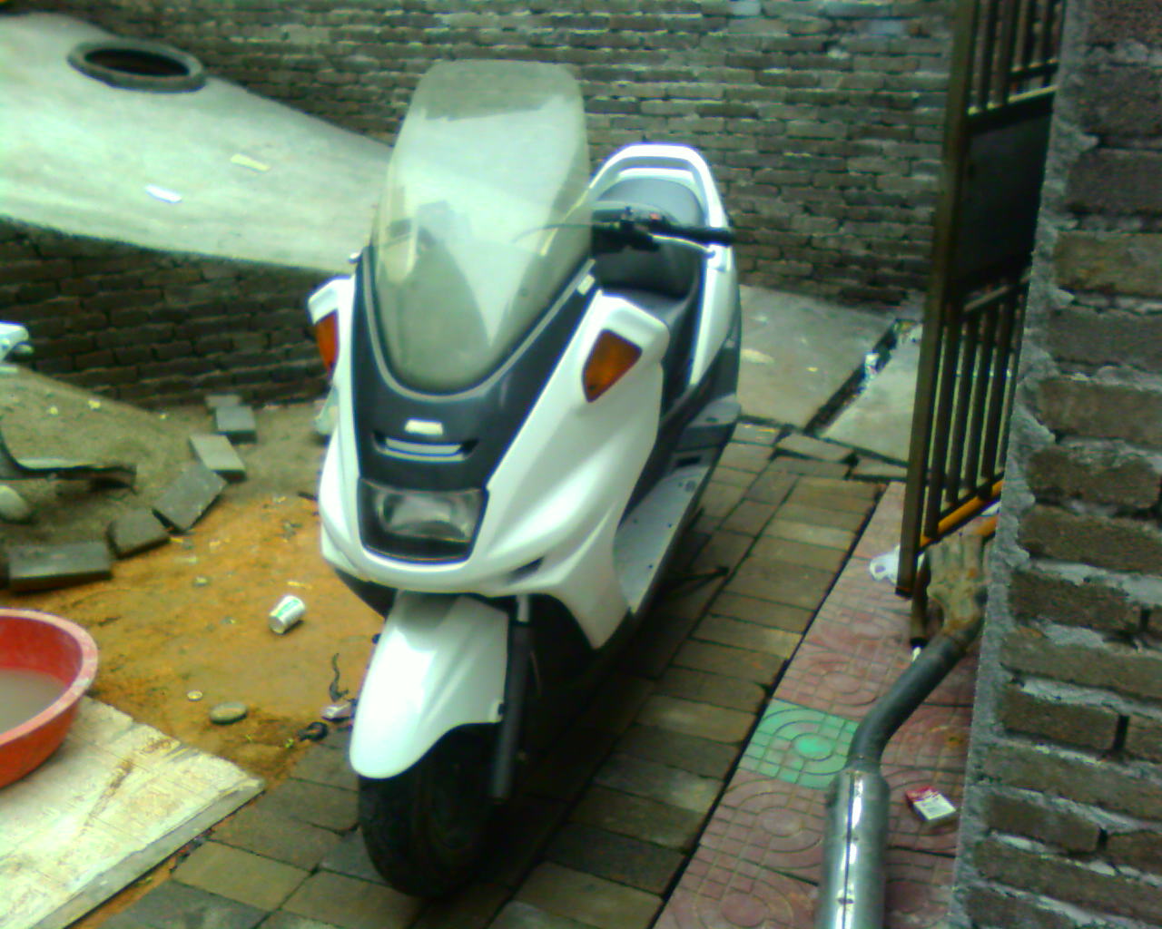 湖北平价出97majesty250（5500）和CBR19（4600）
