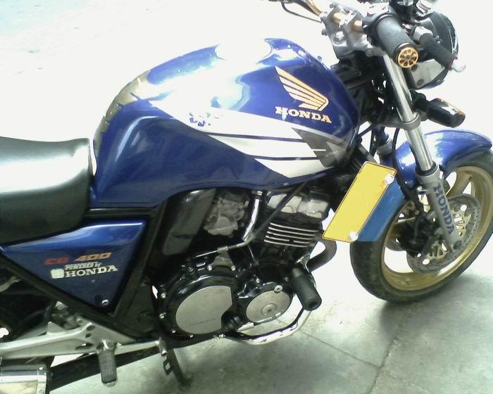 广东新会，代友出售精神-94cb400教练版一台。12800可小刀