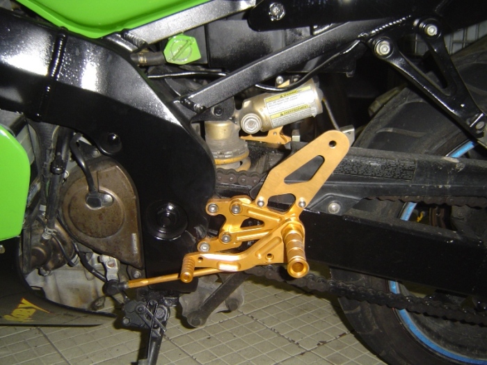 顺德容桂出售精神的98-ZX9R和CB1000价格分别为25000、23000可小议